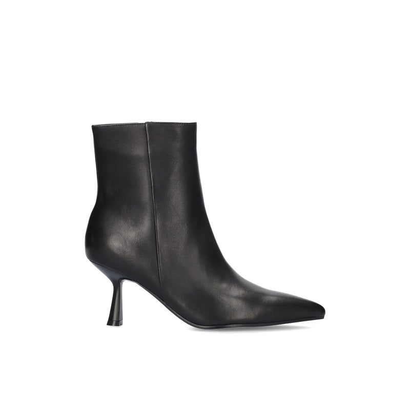 Kid Leather Bootie Black