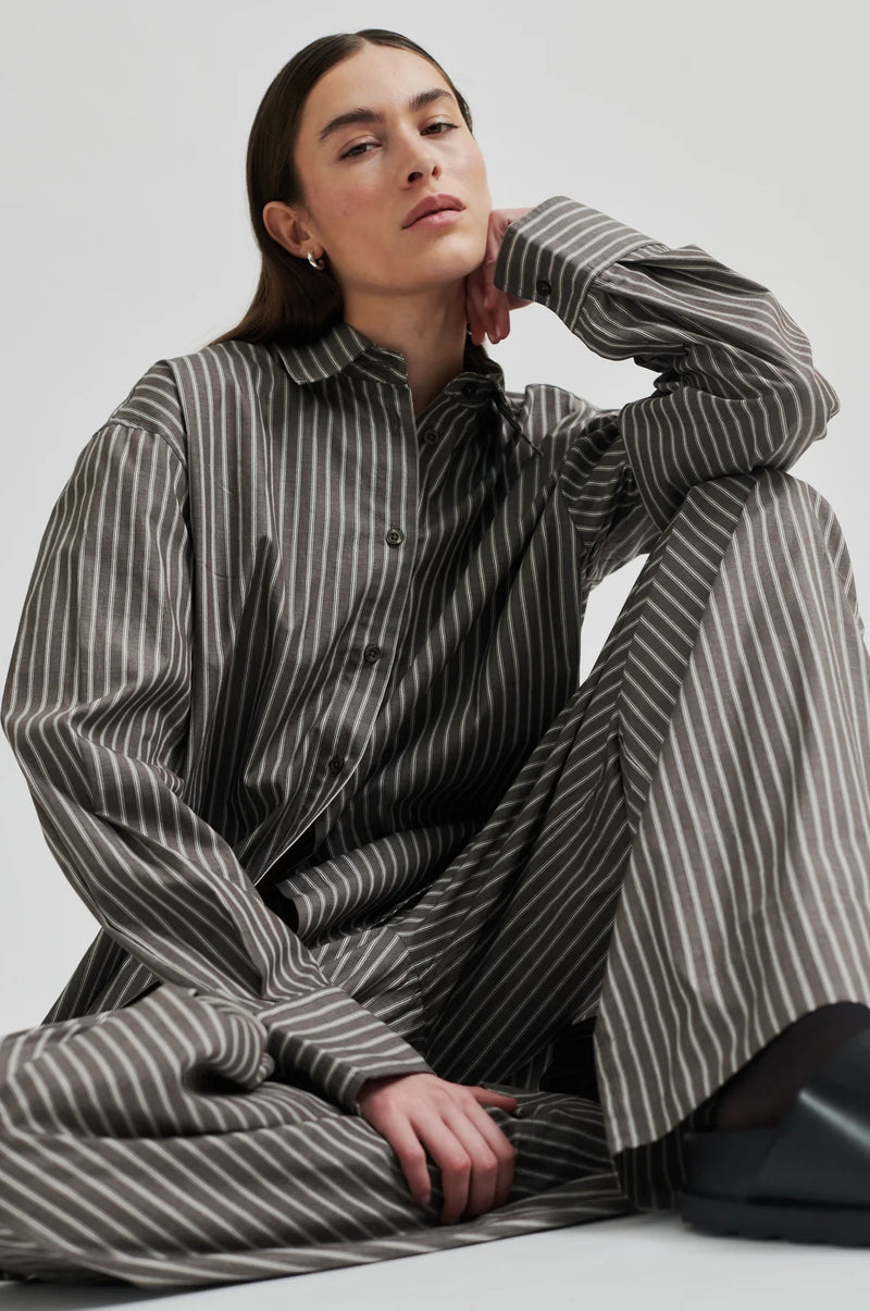 Saka Stripe Oversized Shirt Grey