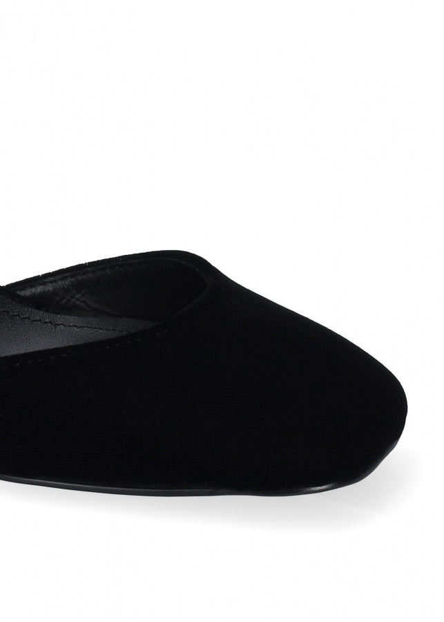Velvet Pump Black