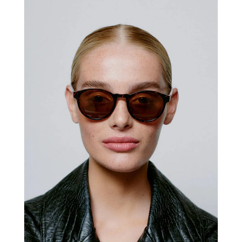 MARVIN Round Frame Sunglasses Tortoise