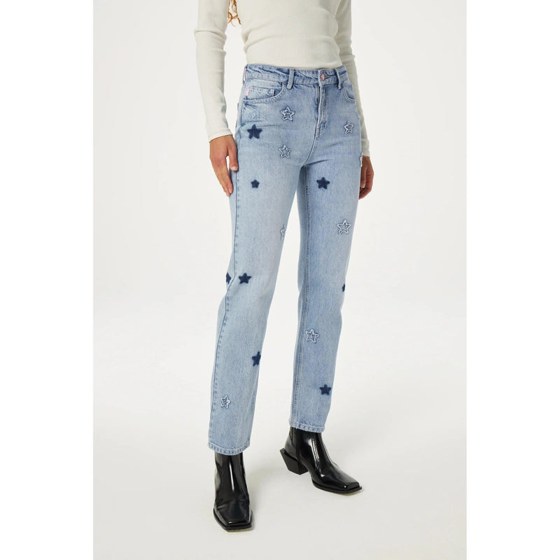 Lola Straight Jeans Light Blue - AgathaBoutiqueLtd