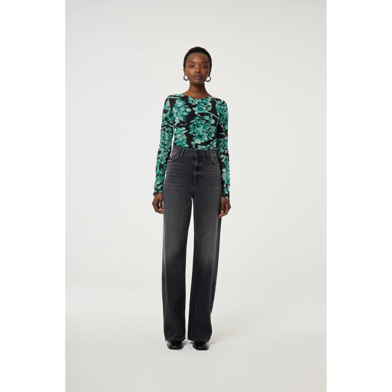 Zoe Boyfriend Fit Jeans Washed Black