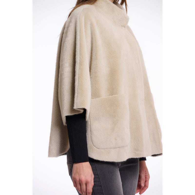 Dewi Cape Oatmeal