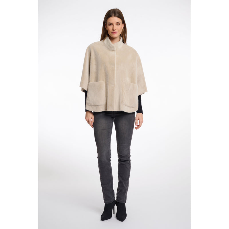 Dewi Cape Oatmeal