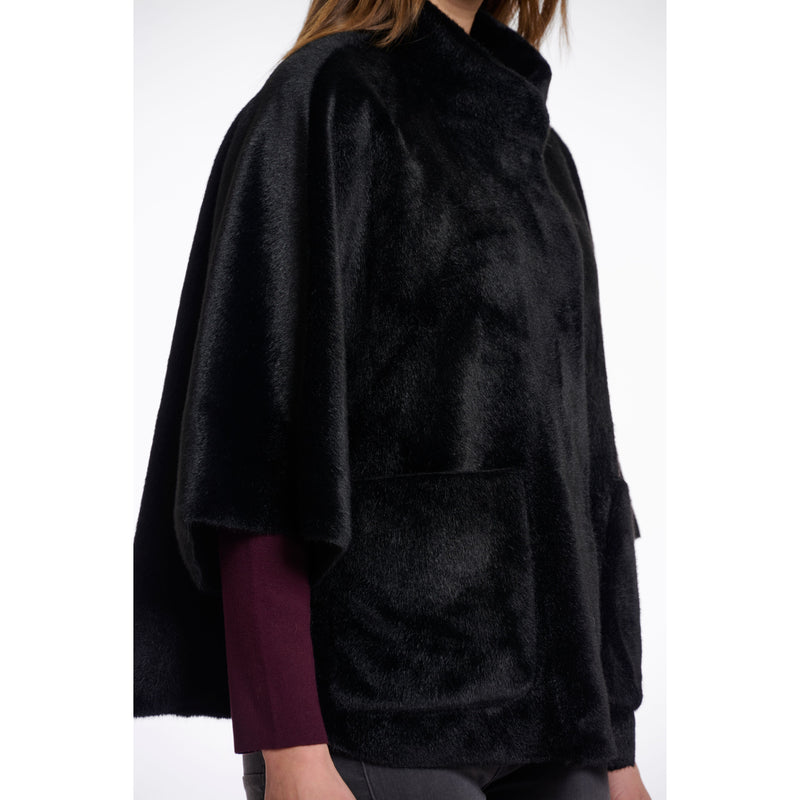 Dewi Cape Black