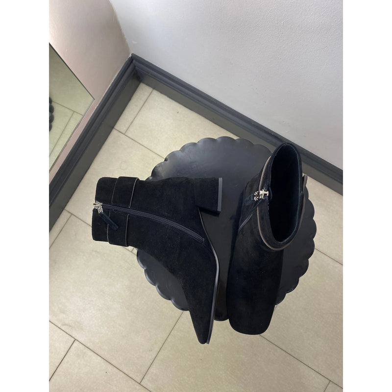 Suede Bootie Black