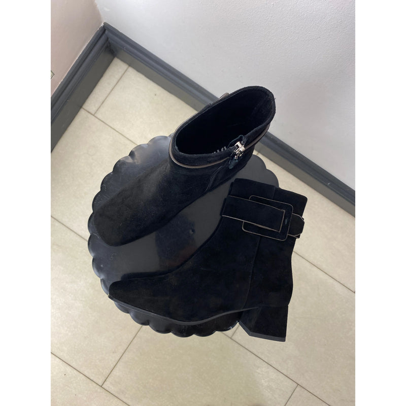 Suede Bootie Black