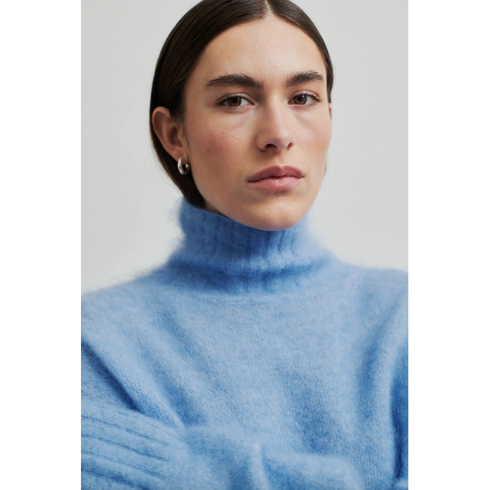 Ina Knit Turtle Neck