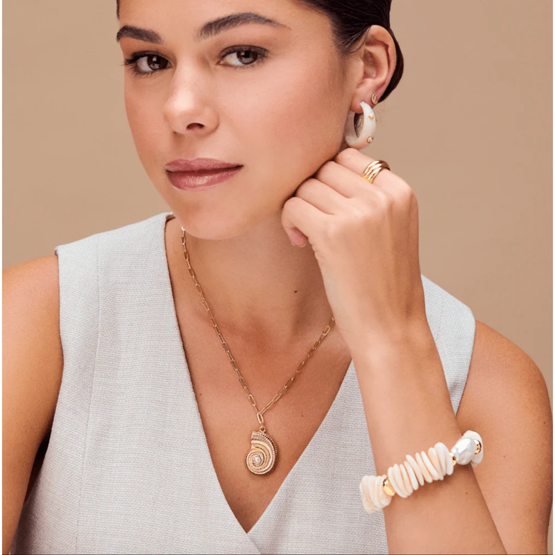 Statement Chip & Pearl Bracelet Pearl