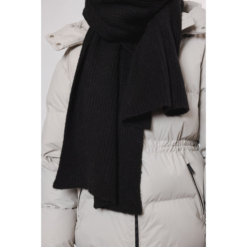 Staz Knitted Scarf Black