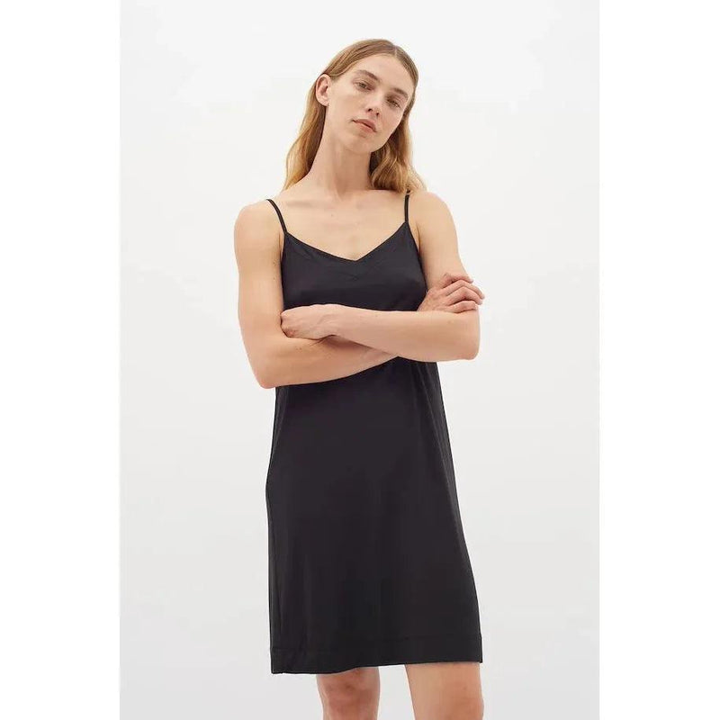 LilIW Base Slip Dress Black - AgathaBoutiqueLtd