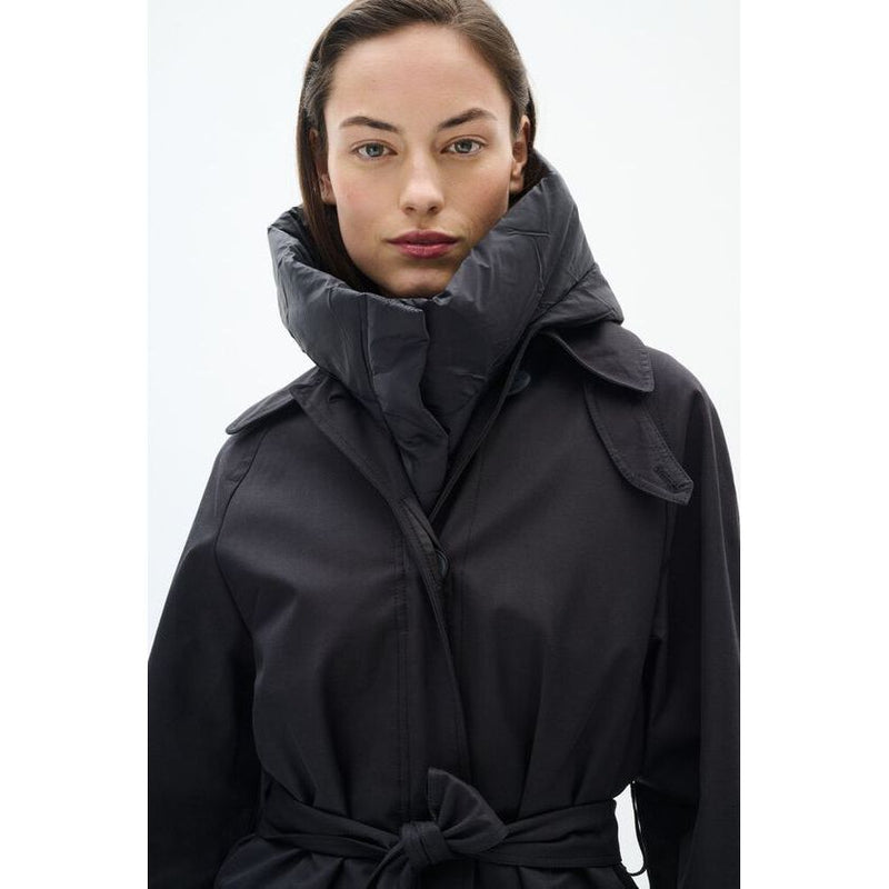 Lila Hood Black