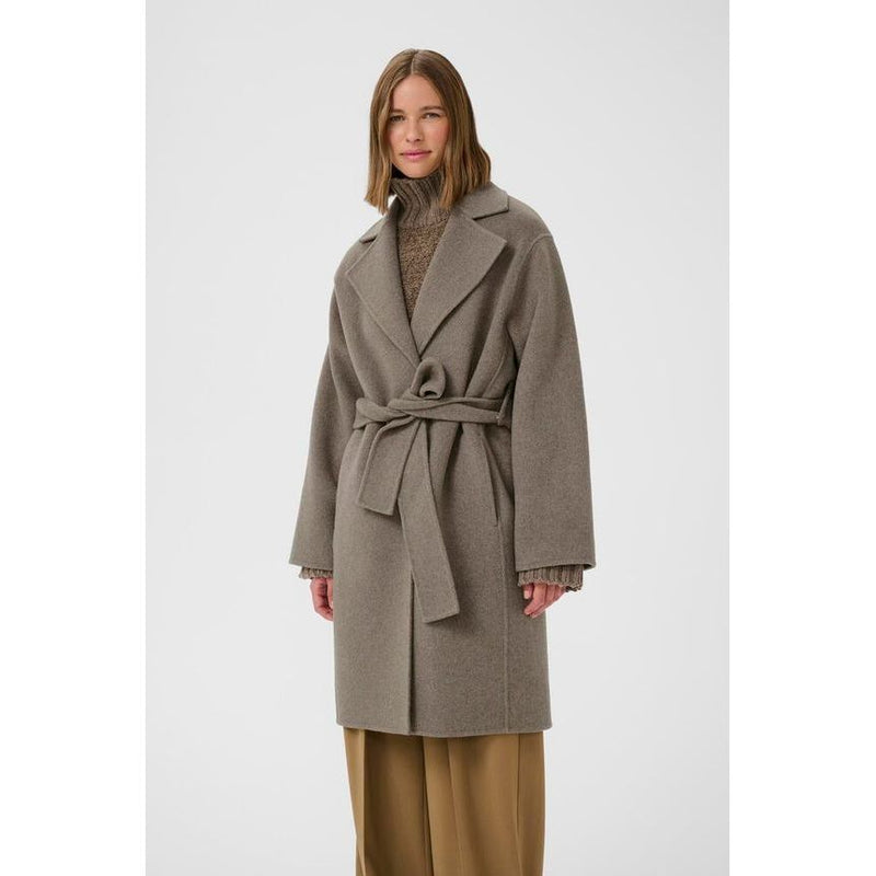Yilla 3/4 Coat Sand