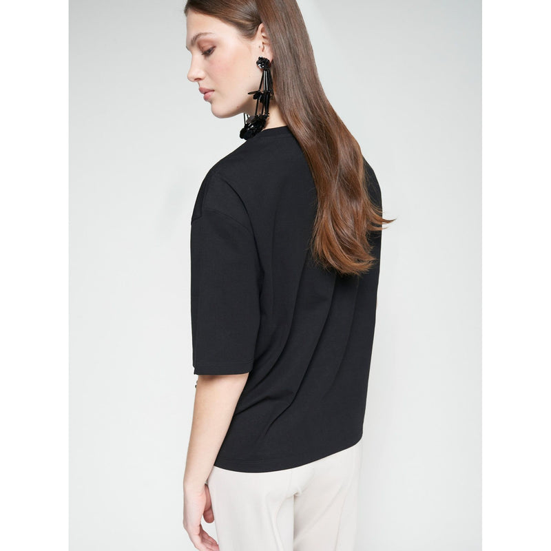 Flores Embroidered T-Shirt Black